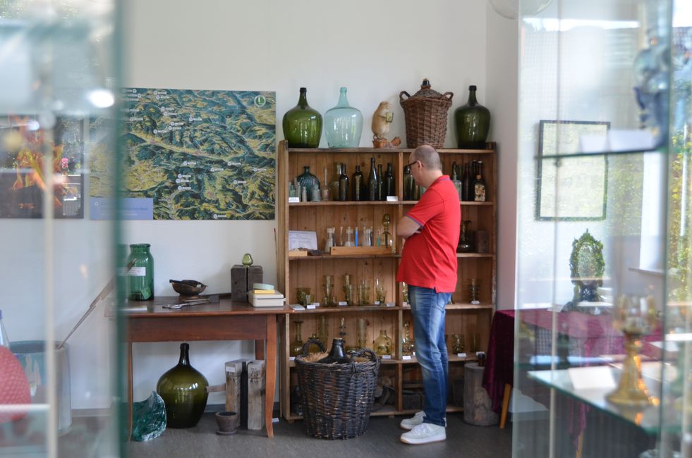 GLÜHEND UND GLASKLAR - Die Kunst des Glasblasens in Baden-Württemberg