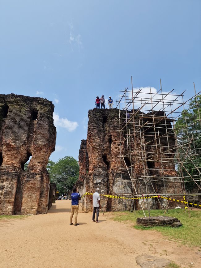 Polonnaruwa - 1000 años de historia y algo aprendido.