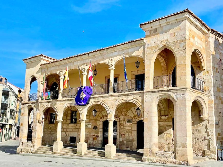 The town hall in Zamora.