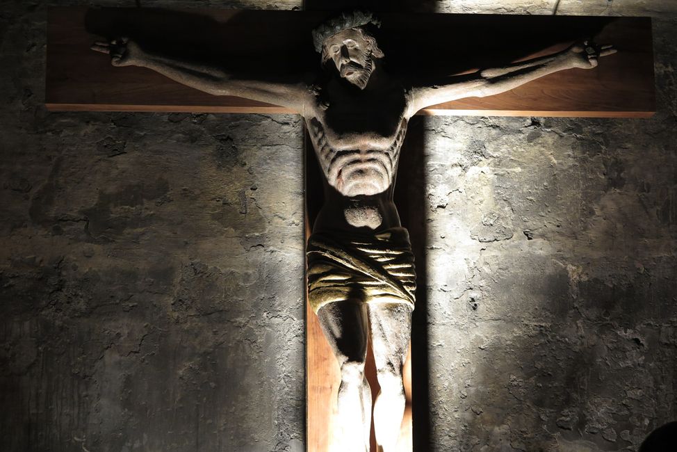 Es heißt, Chartres vermag Besucher zu Tränen zu rühren.