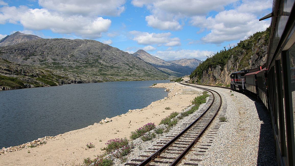 Tag 22: Auf nach Alaska! Ein Erdrutsch, der White Pass & lange Züge