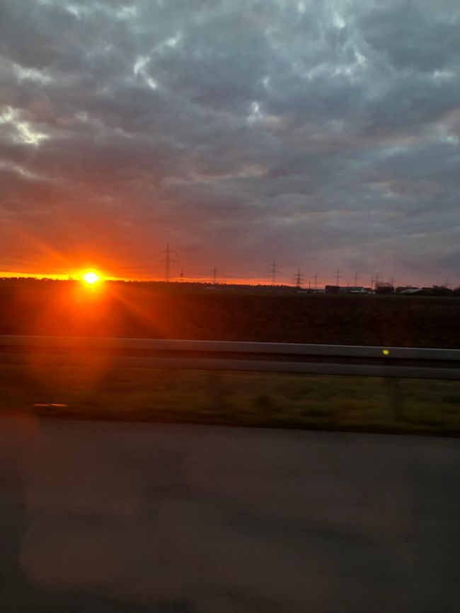 Und auf der Heimfahrt noch ein schöner Sonnenuntergang