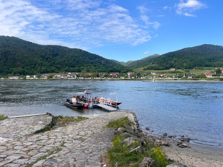 15 nach Grein