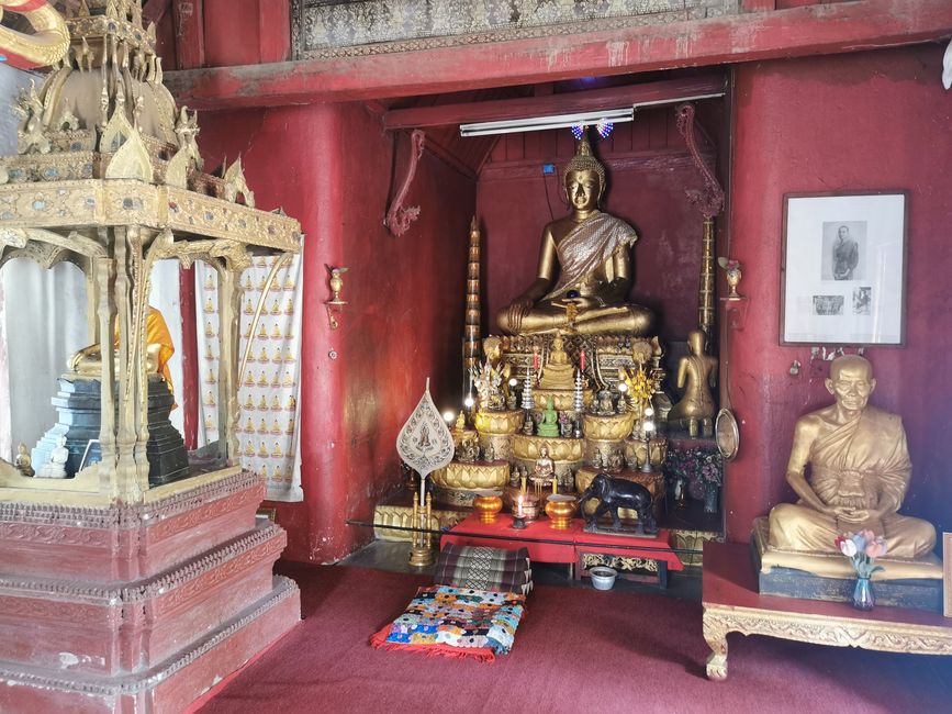 ... ah, all clear: Buddhist art ;-)