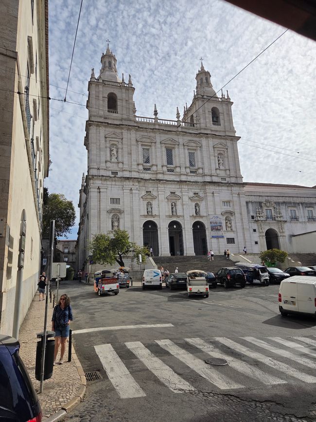 Gelb, alt und unwiderstehlich: Meine Panoramafahrt durch Lissabon