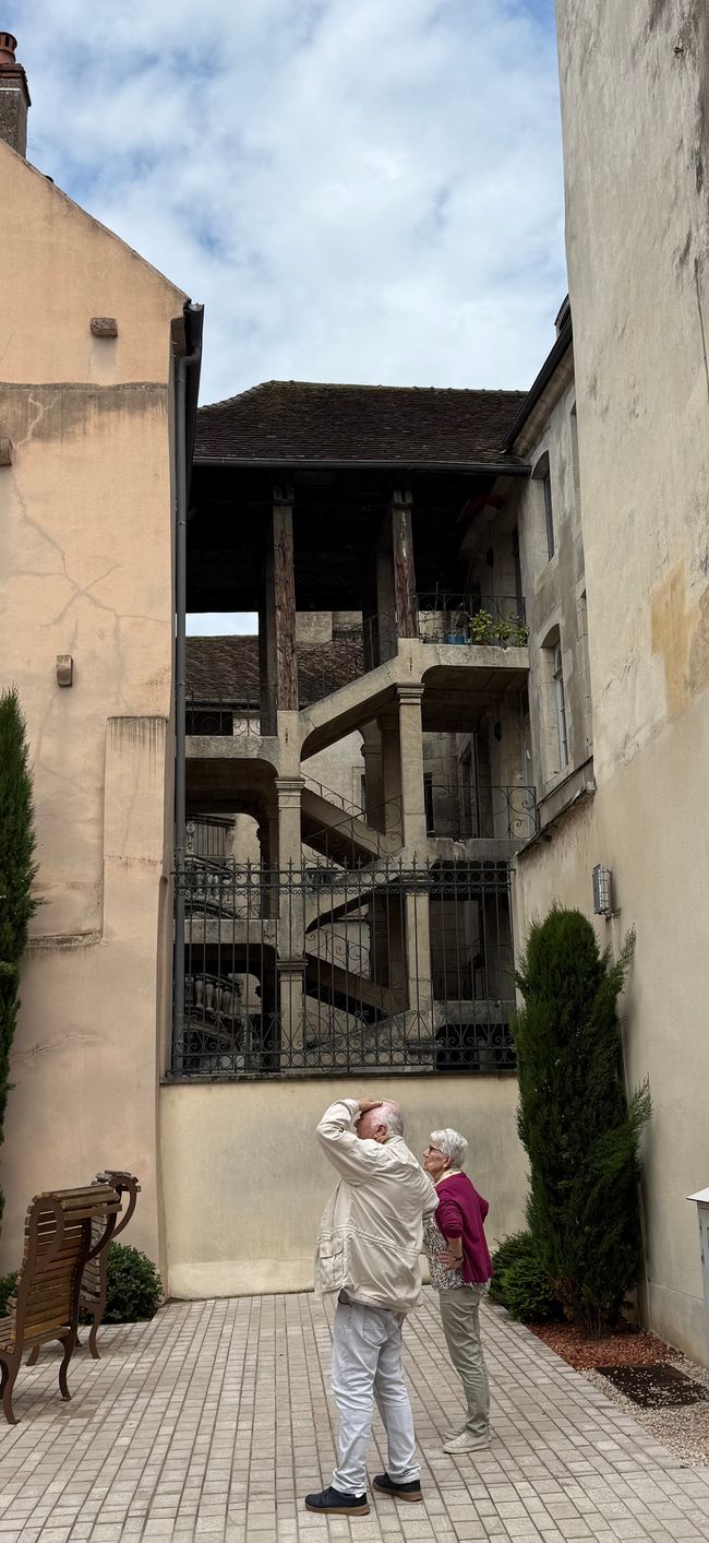 La fresque des Dolois à côté, c'est vrai