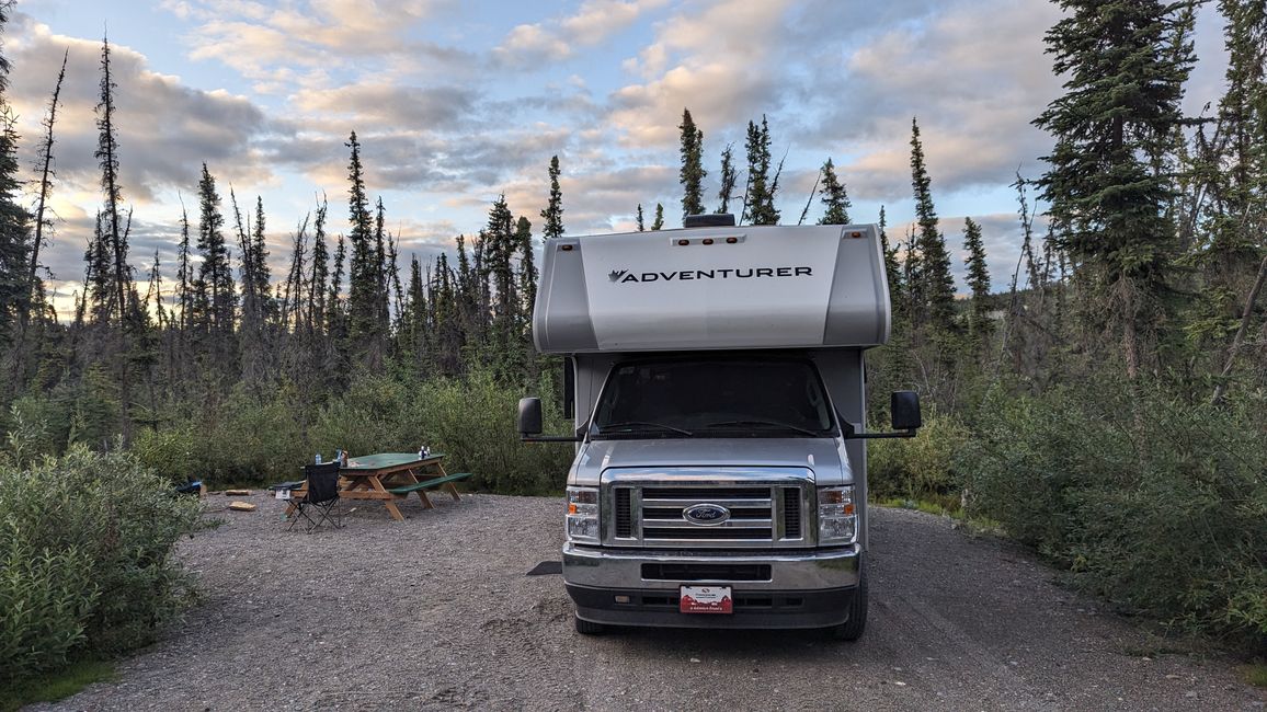 Day 20: Boya Lake - Marsh Lake: a long travel day in the Yukon