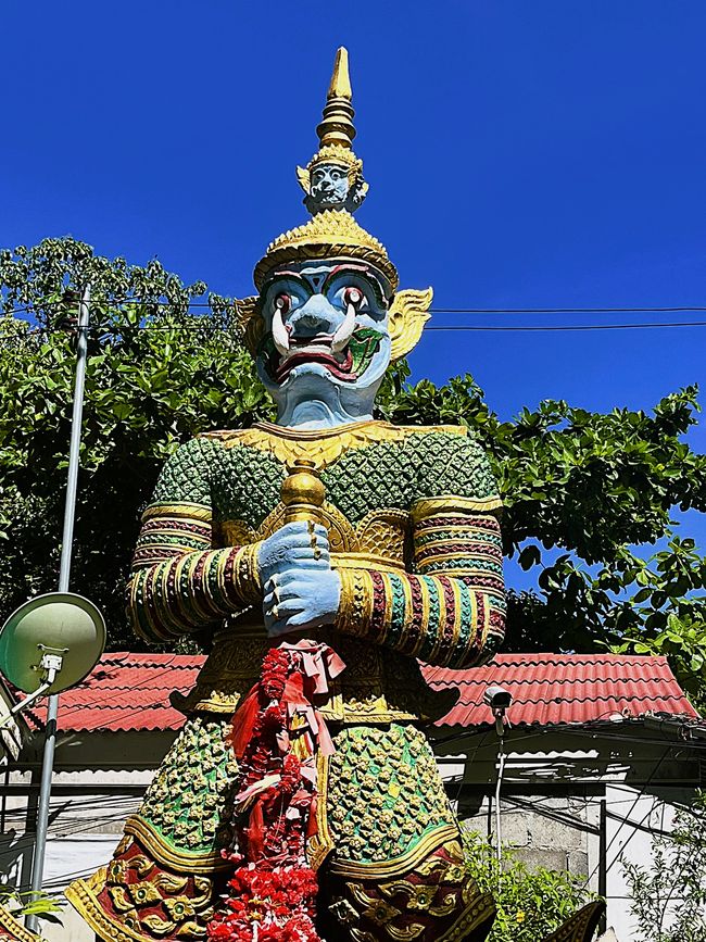 一个战士守护普拉雅寺