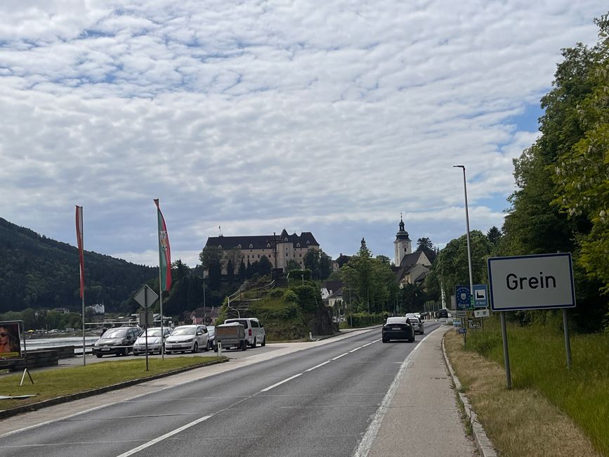 15 nach Grein