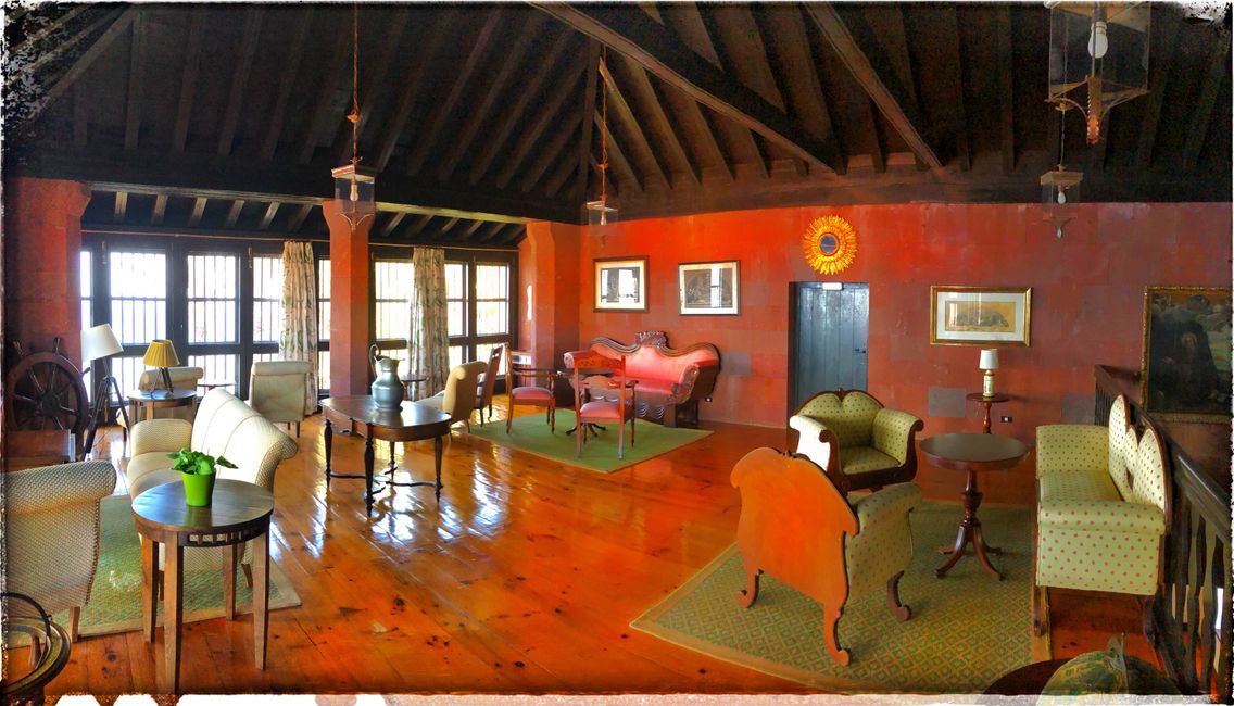 Paradores
