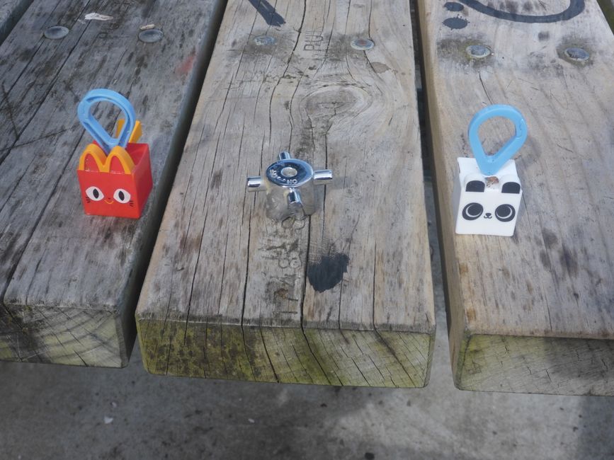 Mes trouvailles restent ici