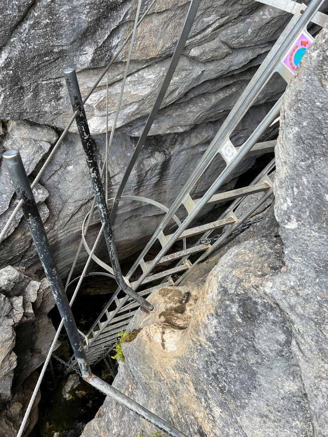 Tag 16: In der Trollkirche, Warten auf die Fähre & das Tunnel-Labyrinth nach Ålesund