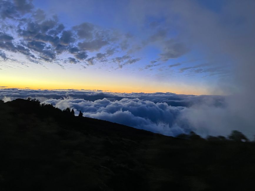 Riding down from the summit showed majestically views 🙏