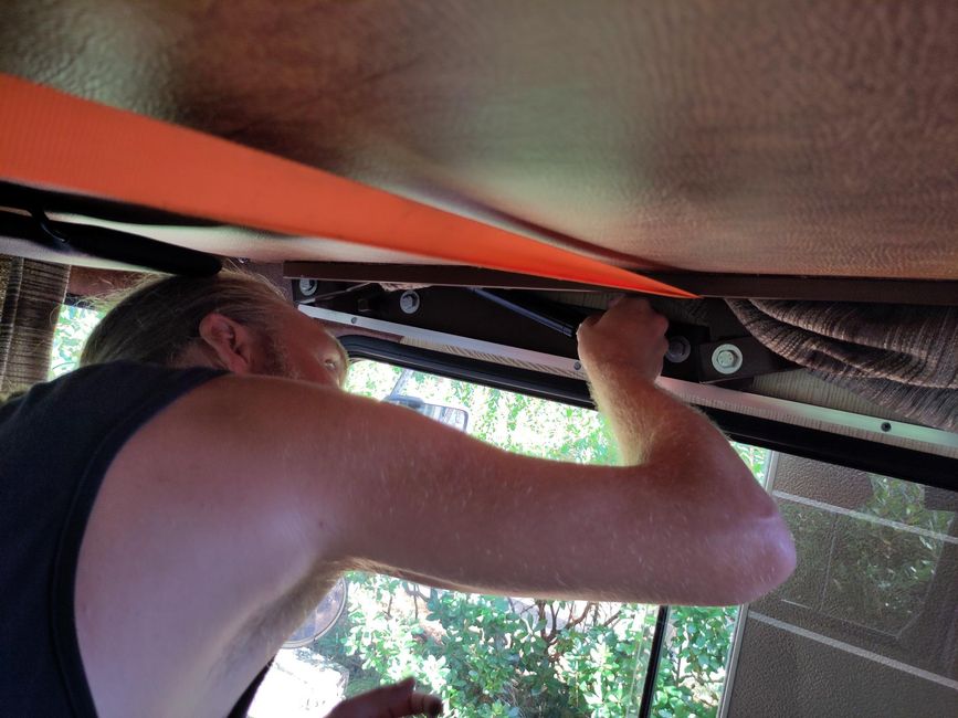 Repair, clear the deck and back to the beach