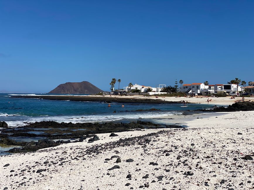 The 'Popcorn Beach' - white coral remains that look surprisingly like popcorn