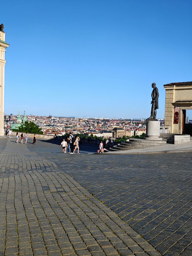 Nach Bratislava