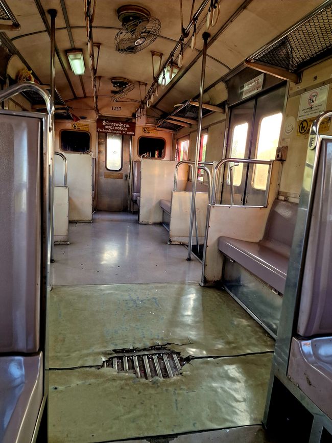 Tuut, tuut, klappt die Läden ein, der Zug kommt 🚂 ...