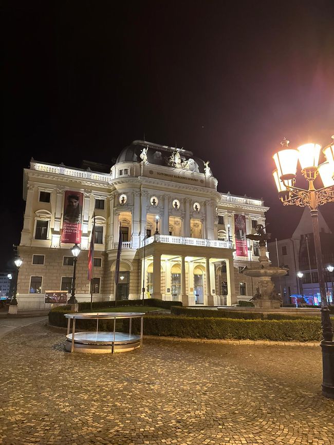 A Fairytale Christmas: Vienna, Budapest, and Bratislava Bus Tour 2025