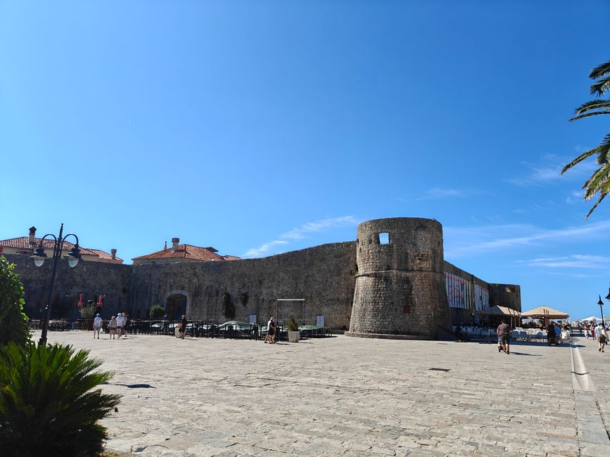 Spiaggia a Budva e Kotor