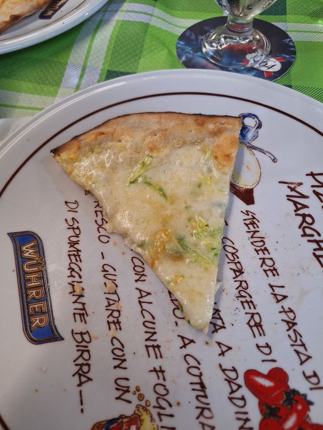 Käsepizza