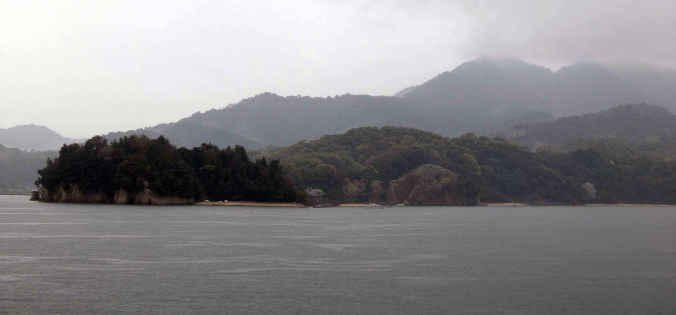 In viaggio verso il Santuario di Itsukushima