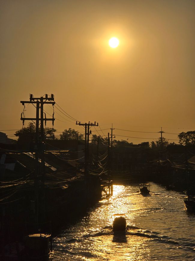 Amphawa!