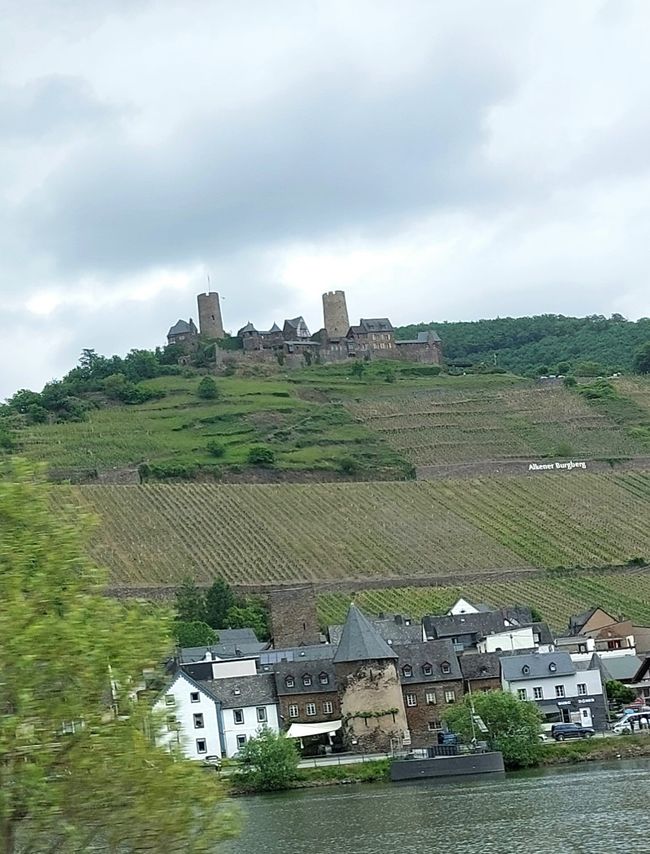 Alken e sul monte il castello di Thurant