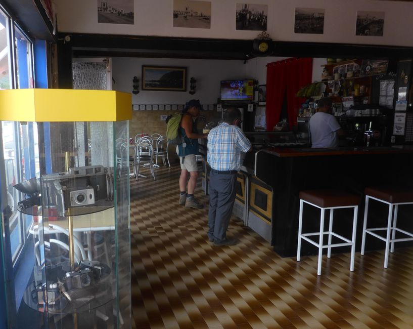 Bar und Fotostudio