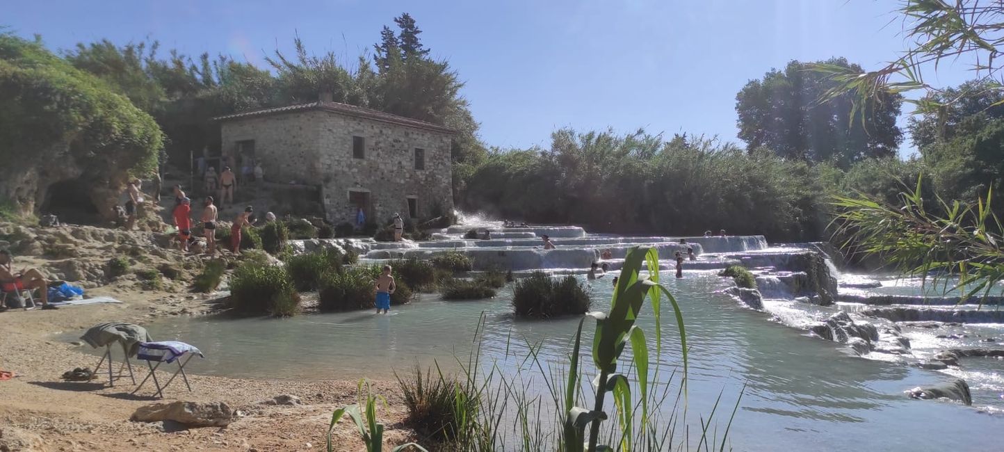 Ausfuin die Toskana: Saturnia Quellen