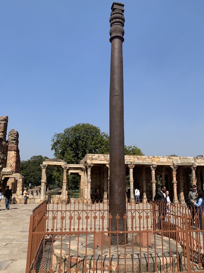 Qutub Minar / Iron Pillar