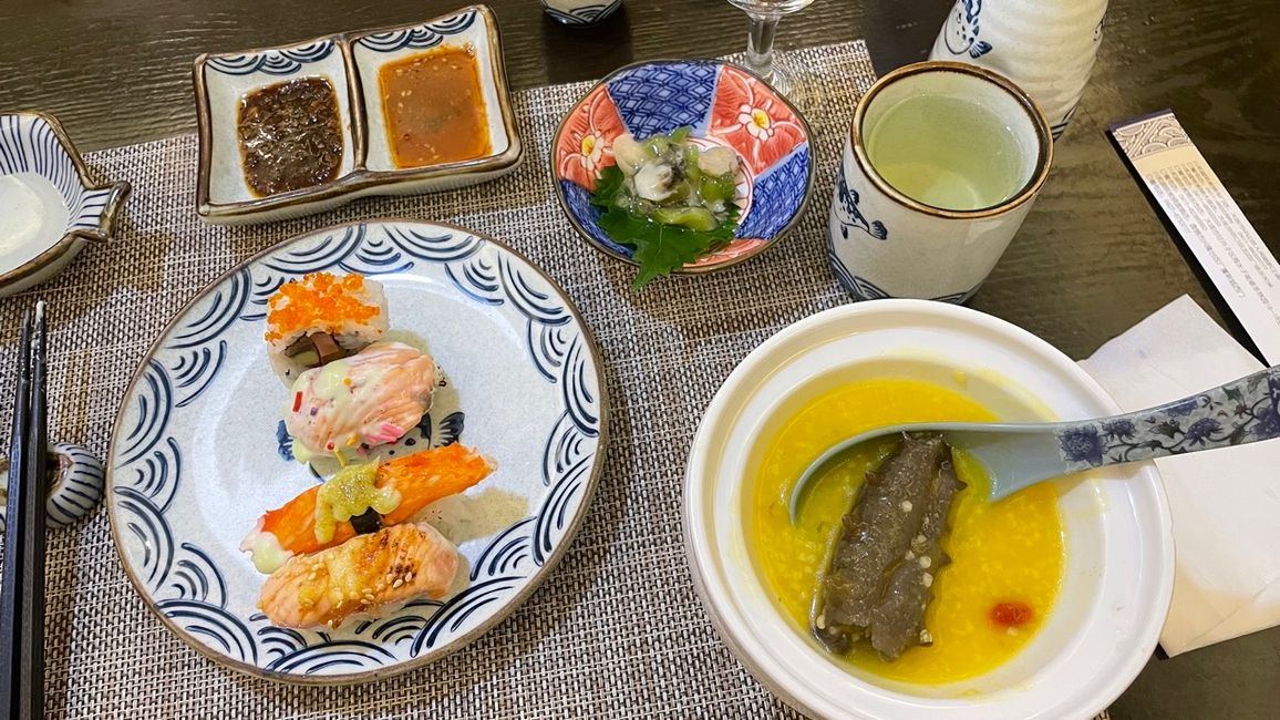 For dinner, there is sea cucumber as a starter...