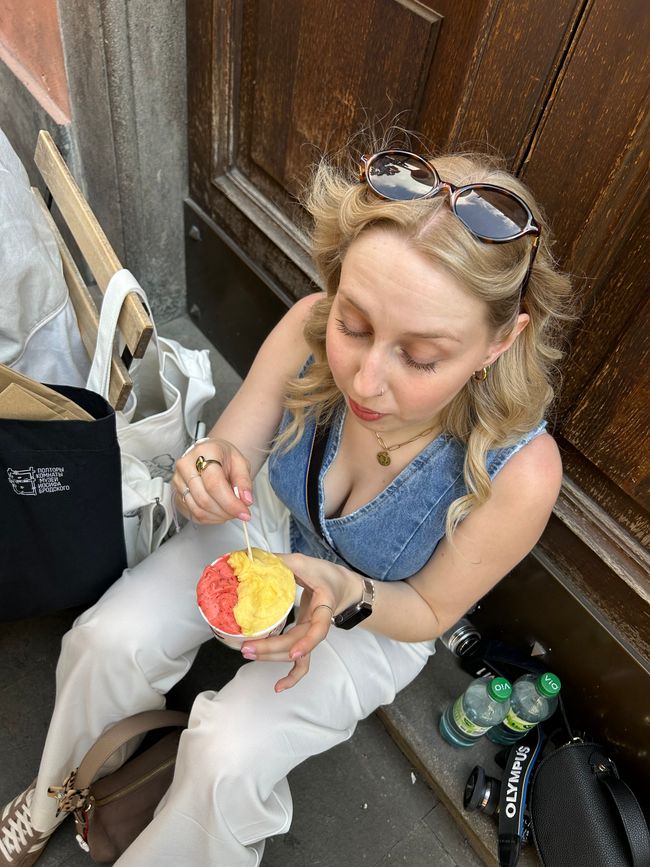 10.05.25 | Giornata da Turista con macchia di fragola e prima volta con la pasta 353