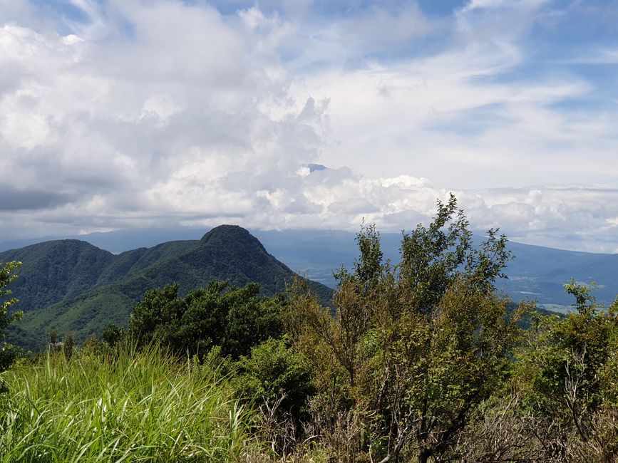 Der berühmte Fuji versteckt sich hinter den Wolken