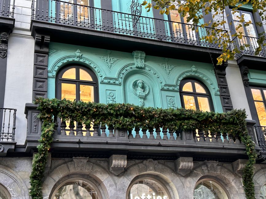 Bilbao, Giorno 2: Arte Moderna, Architettura e Strade Vivaci