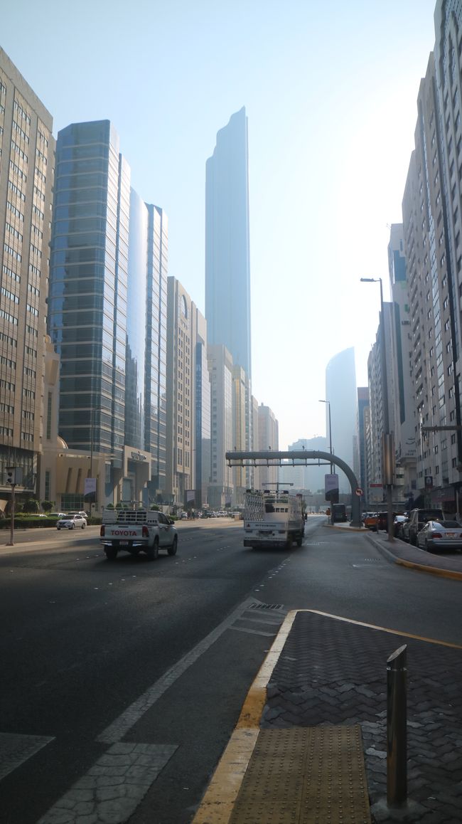 Abu Dhabi – Hauptstadt der Vereinigten Arabischen Emirate