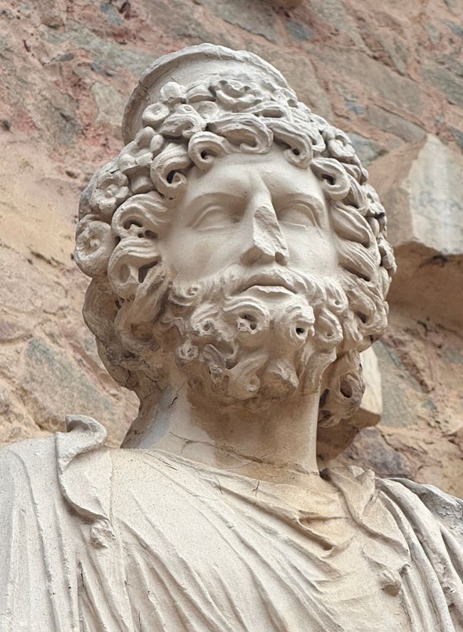 ) no valora mucho el arte romano antiguo, esta mañana estuve solo, antes de que partiéramos hacia Cáceres temprano por la tarde. Pero estoy seguro de que pronto volveré a Mérida – no solo por un día!</p>