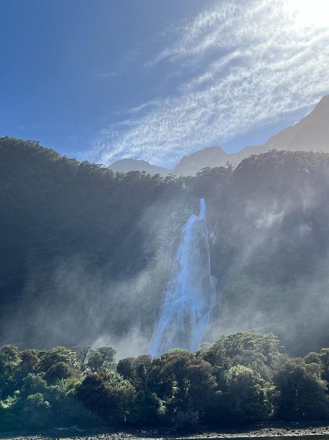 Wasserfall in Milford Sound