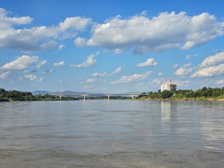 Auf dem Mekong von Luang Prabang nach Ban Houayxay