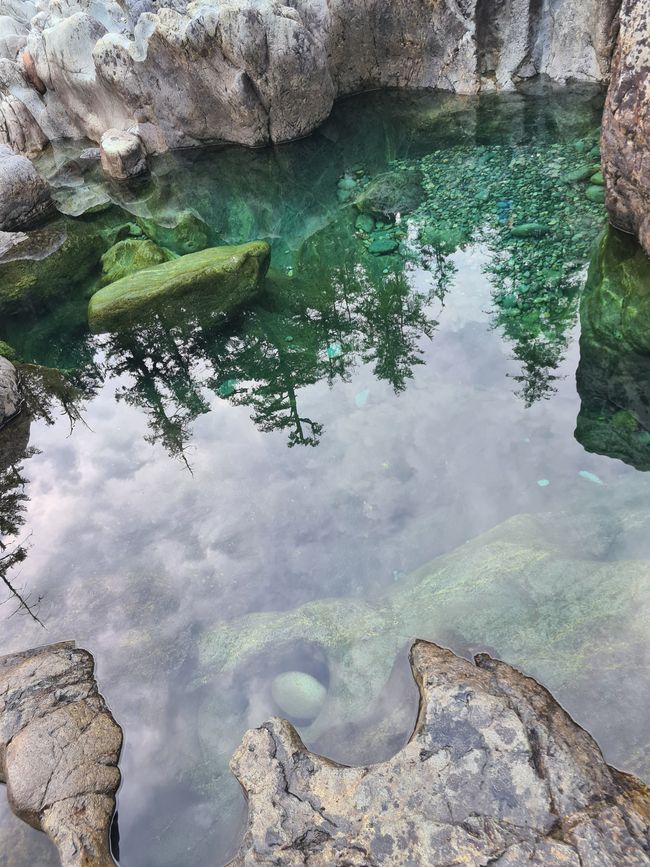 Ha'uukmin Tribal Park - crystal clear water