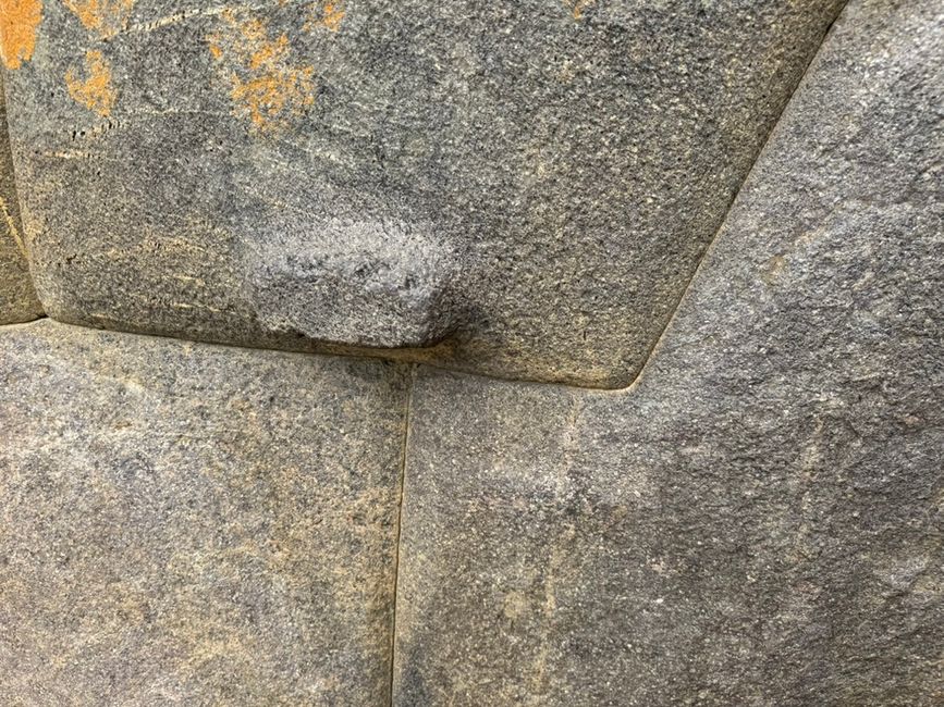 Was für eine Arbeit, diese Nubbies aus dem Stein herauszuhauen!