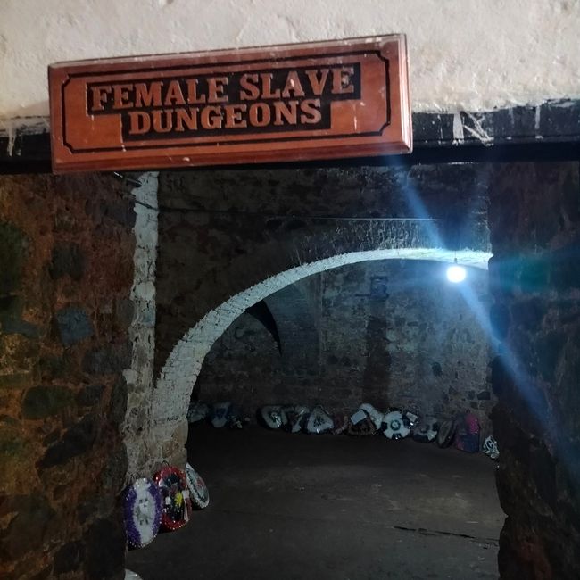 Cape Coast Castle, Elmina Castle & Menschheitsverbrechen Sklaverei