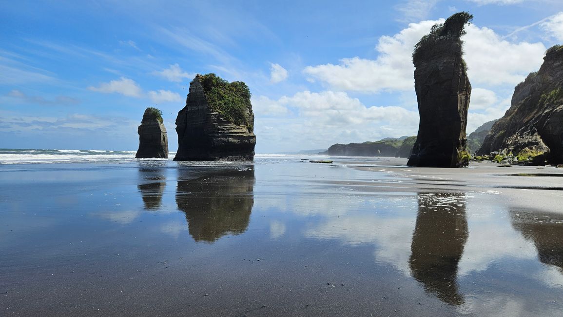 Three Sisters and the Elefant Rock