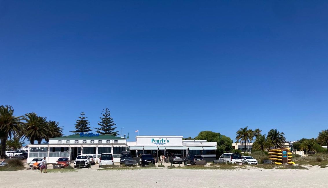 Pearly´s on the Beach und Rocxi Beach