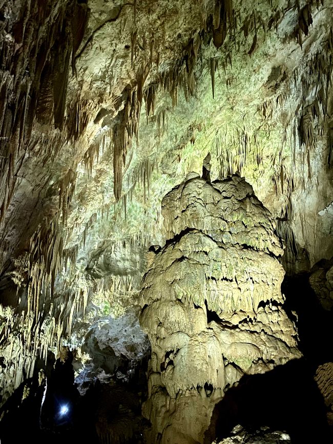 Tropfsteinhöhlenbesichtigung in Georgien - Prometheus Cave