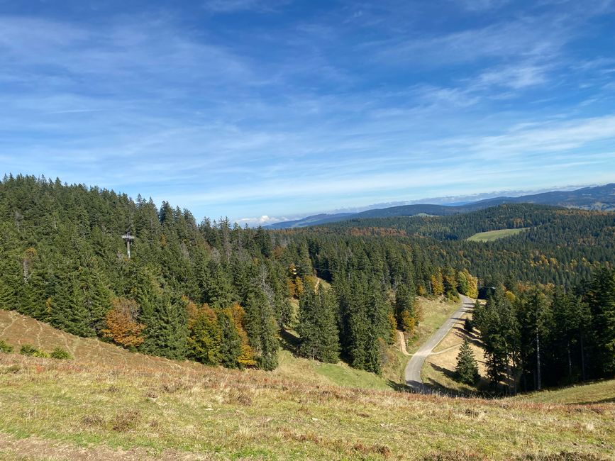 Wolken oder Berge in der Ferne - heute kaum zu unterscheiden