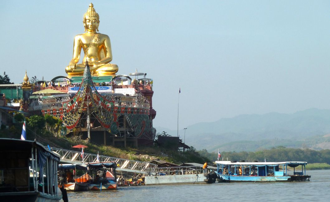 Buddha-Statue im Goldenen Dreieck