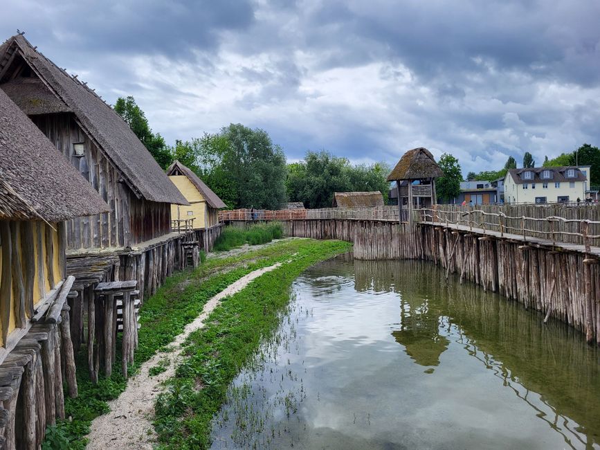 Bâtiments en pieux à Unteruhldingen
