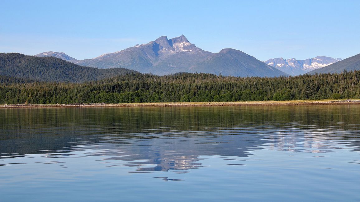 Day 24: Trip to Juneau: Glacier Outburst & 20,000 Tourists