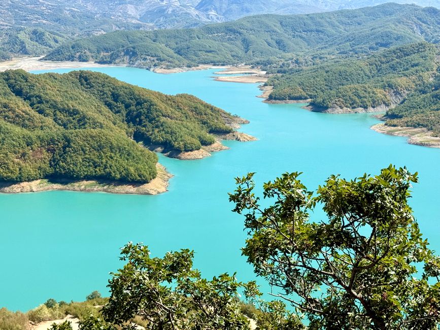 📍Bovilla-See, Albanien/📍Bovilla Lake, Albania