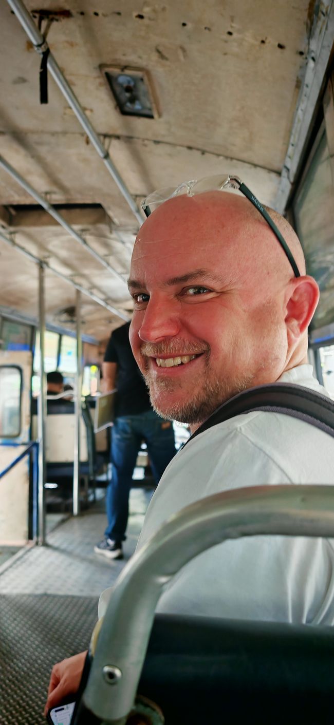 Neuer Tag, neue Busfahrt... 